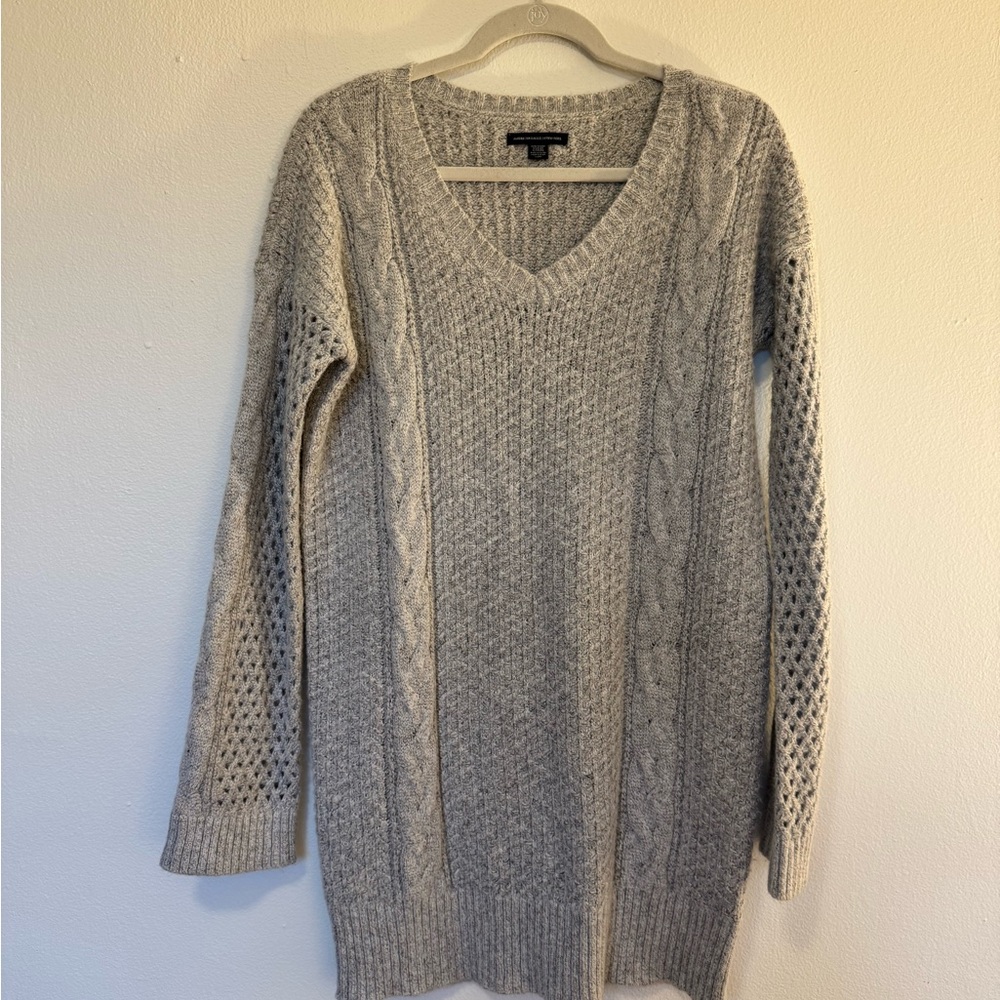 American Eagle Outfitters Light Gray V-Neck Sweater Dress
